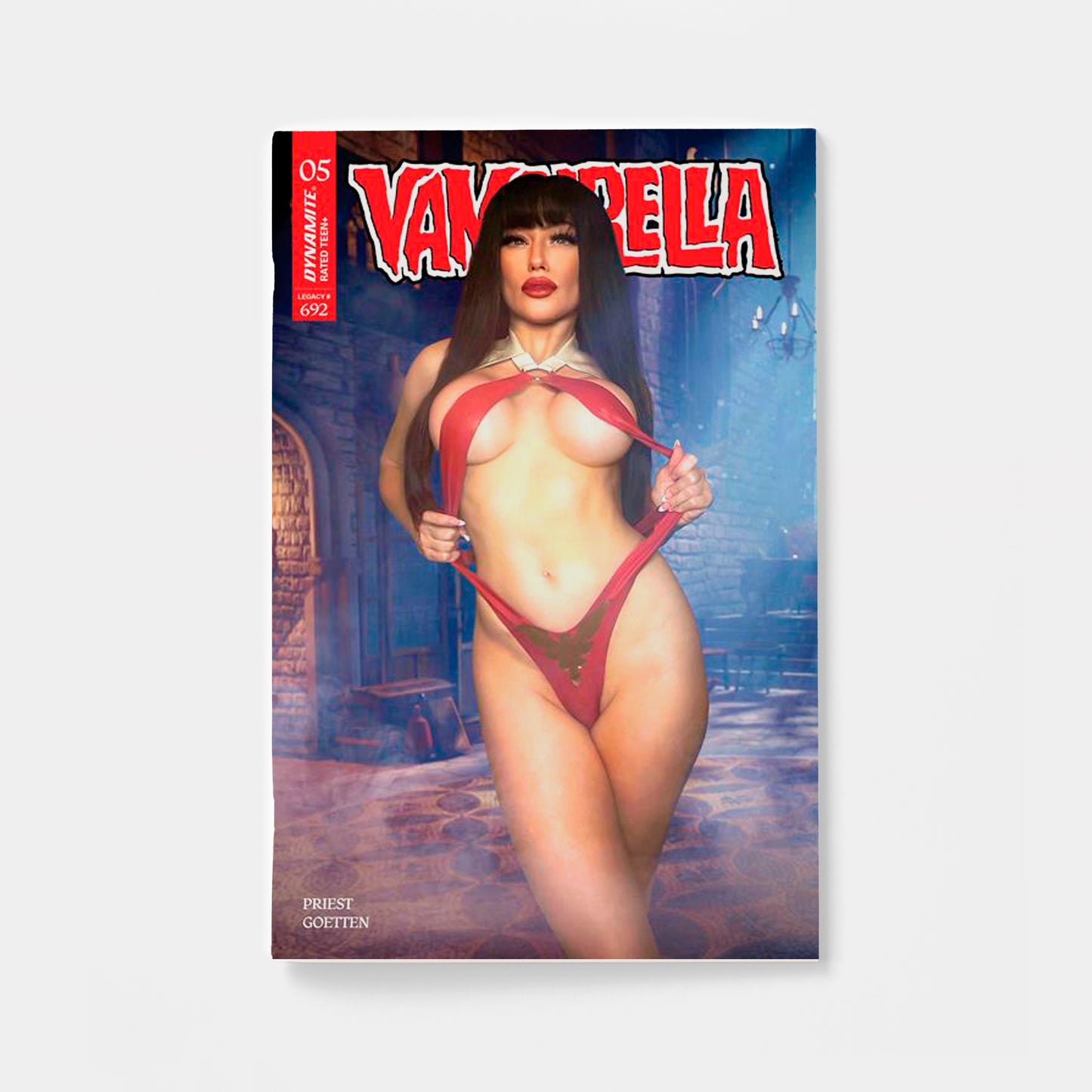 VAMPIRELLA (2026) #5 CVR E COSPLAY RACHEL HOLLON VAR